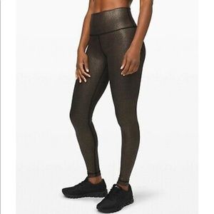 Gold/black foil LuLuLemon Wunder Under leggings